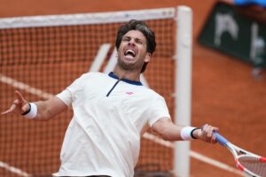 Daniil Medvedev Battles Cameron Norrie in French Open First Round Amid 2025 Form Challenges