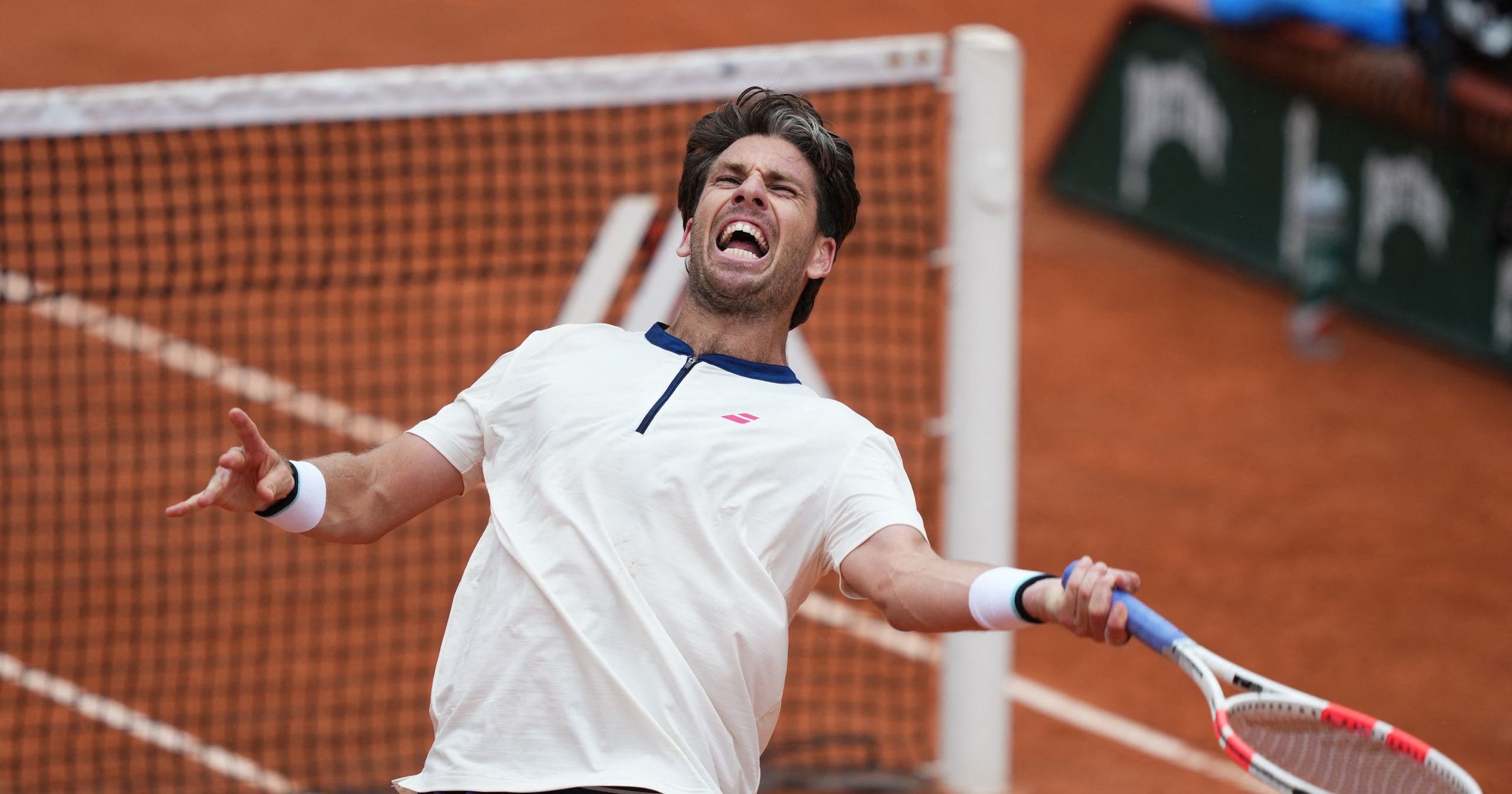 Daniil Medvedev Battles Cameron Norrie in French Open First Round Amid 2025 Form Challenges