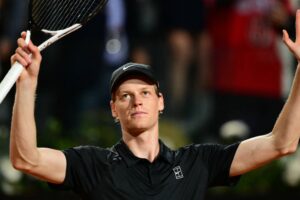Jannik Sinner Wins on Return