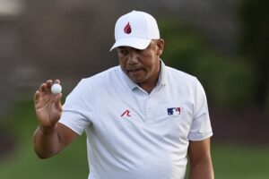 Jhonattan Vegas Sets Pace at PGA Championship with Blazing Opening Round
